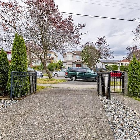 Home Near Downtown Vancouver East@ Joyce Skytrain Bagian luar foto